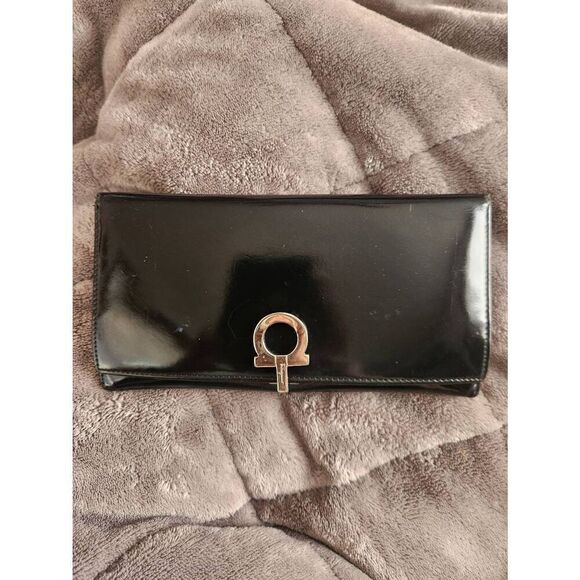 Salvatore Ferragamo Clutch Envelope Wallet Black Leather Gancini Buckle.  AQ2201 - Picture 1 of 6